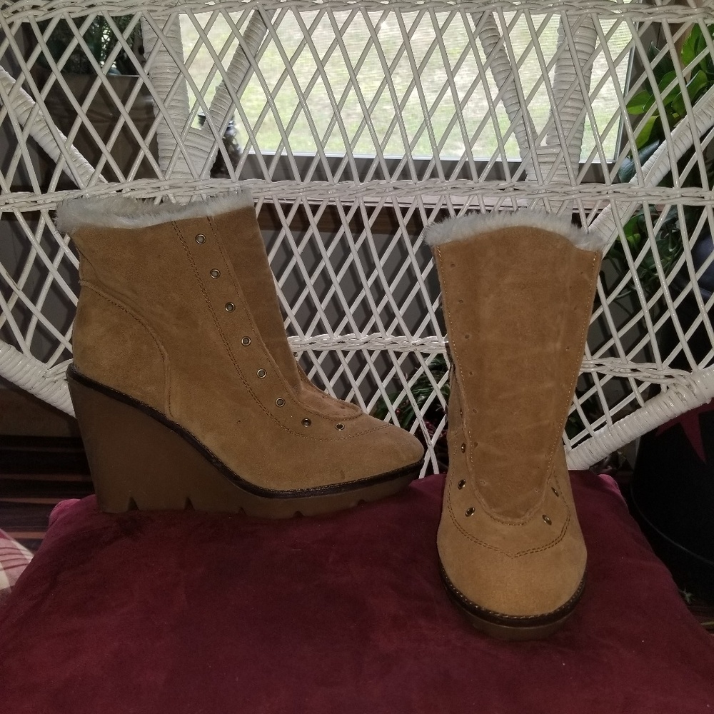 Heeled boots